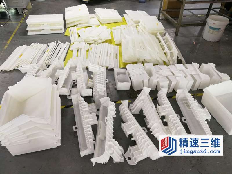 塑膠產(chǎn)品不用開模能小批量生產(chǎn)嗎？模具太貴了怎么解決？